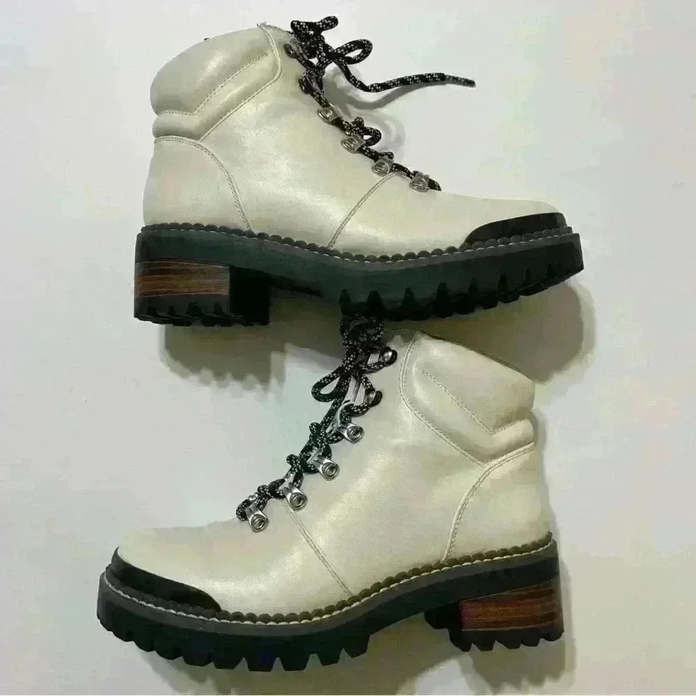 Universal Thread Womens Hiking Boots White Ankle Lace Up Size 6 outdoor travel - Picture 6 of 14